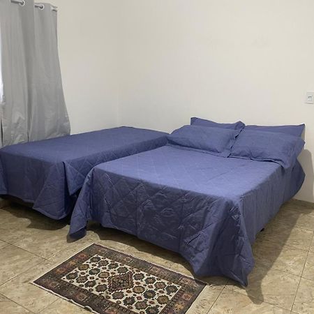 Suite Com Uma Cama De Casal E Uma Cama De Solteiro Itu Luaran gambar